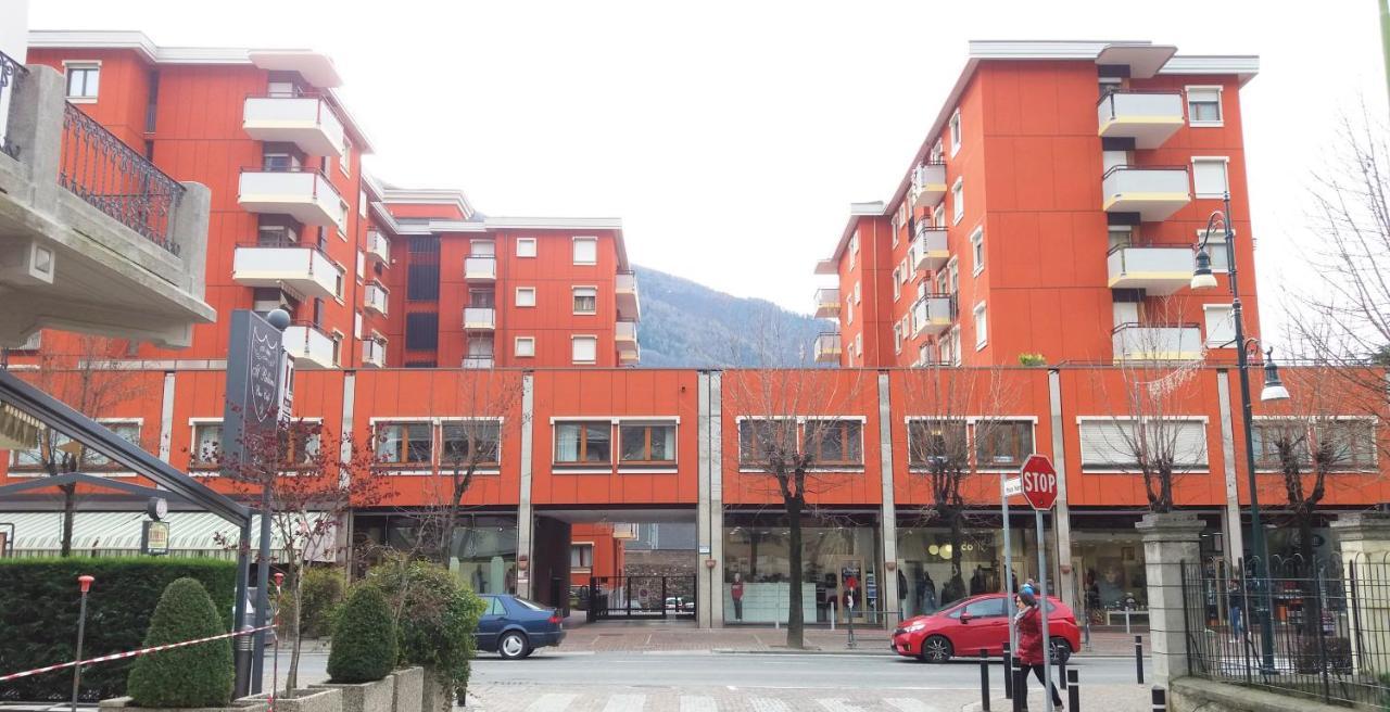Apartmán Lucini Ai Portici Tirano Exteriér fotografie