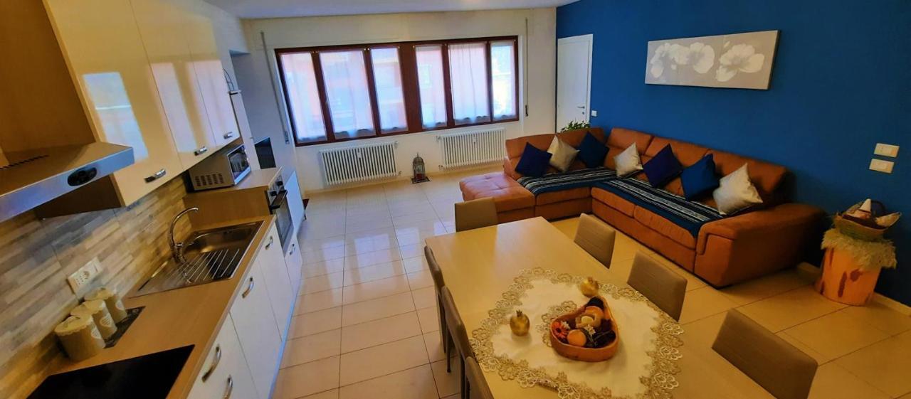 Apartmán Lucini Ai Portici Tirano Exteriér fotografie