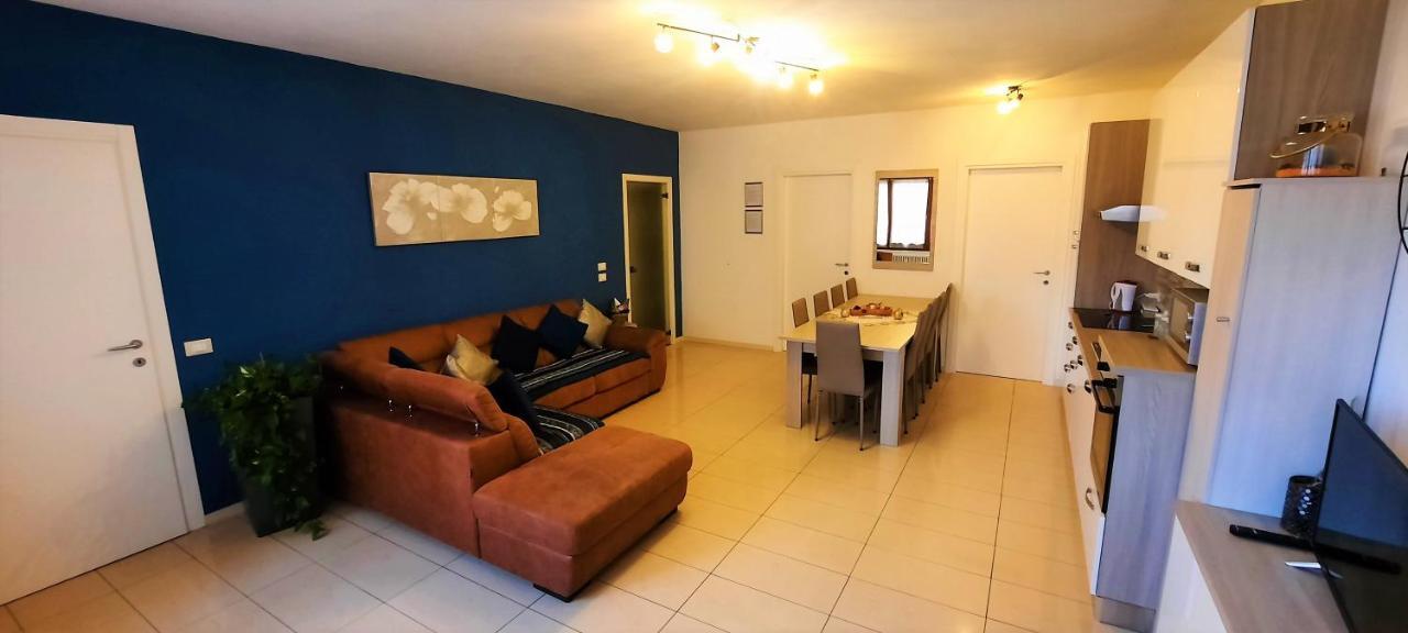 Apartmán Lucini Ai Portici Tirano Exteriér fotografie